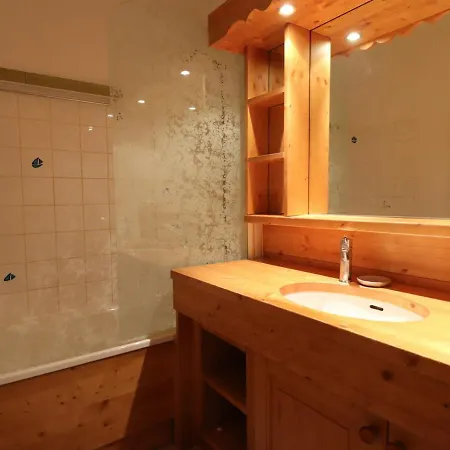 2 Pieces + Coin Montagne, Ideal Familles, Au Pied Des Pistes, Les Allues - Fr-1-182-2 Apartment Meribel